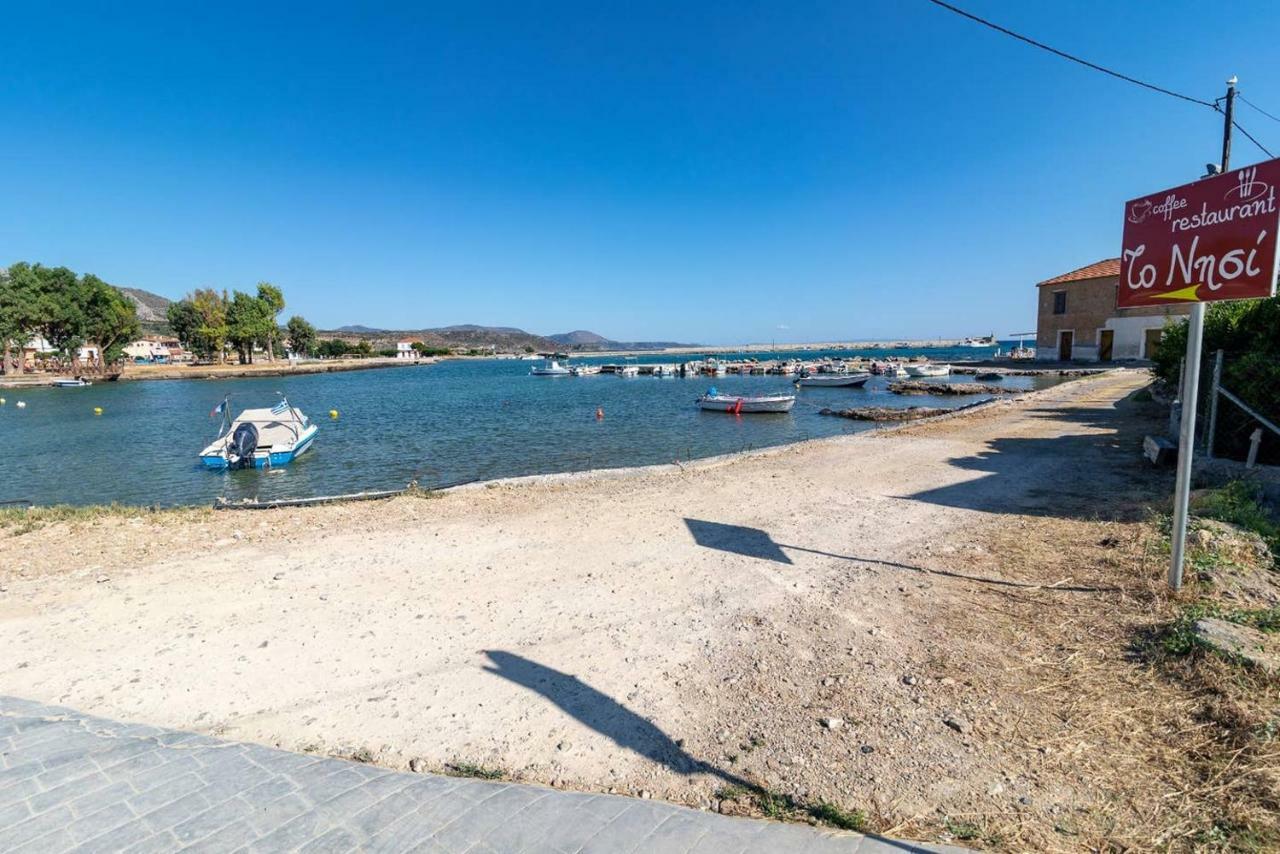 Seaview Flat Steps To The Beach Karavostasi  ภายนอก รูปภาพ