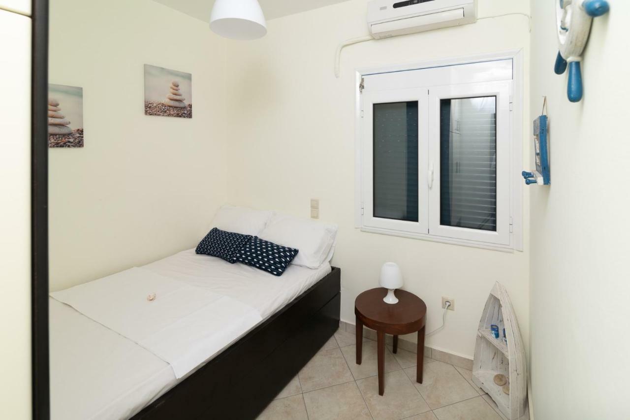 Seaview Flat Steps To The Beach Karavostasi  ภายนอก รูปภาพ
